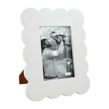 Load image into Gallery viewer, Scallop Lacquer Frame - 2 Sizes
