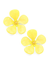 Load image into Gallery viewer, Flower Resin Earring - variety of colors
