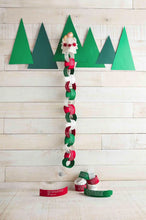 Load image into Gallery viewer, Nativity Advent Chain
