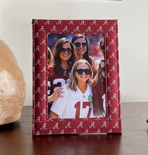Load image into Gallery viewer, Collegiate Woven Silk 5 x 7 Frame
