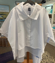 Load image into Gallery viewer, Button Down Shirt - 2 Colors
