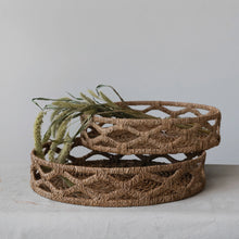 Load image into Gallery viewer, Round Bankuan Trays - 2 Styles
